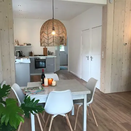 Holiday home Huisje Weltegre Bergen