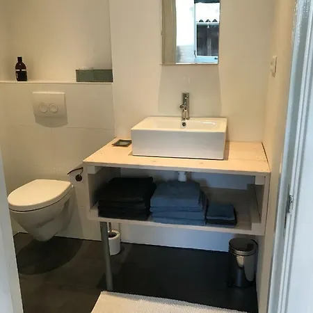 Holiday home Huisje Weltegre *